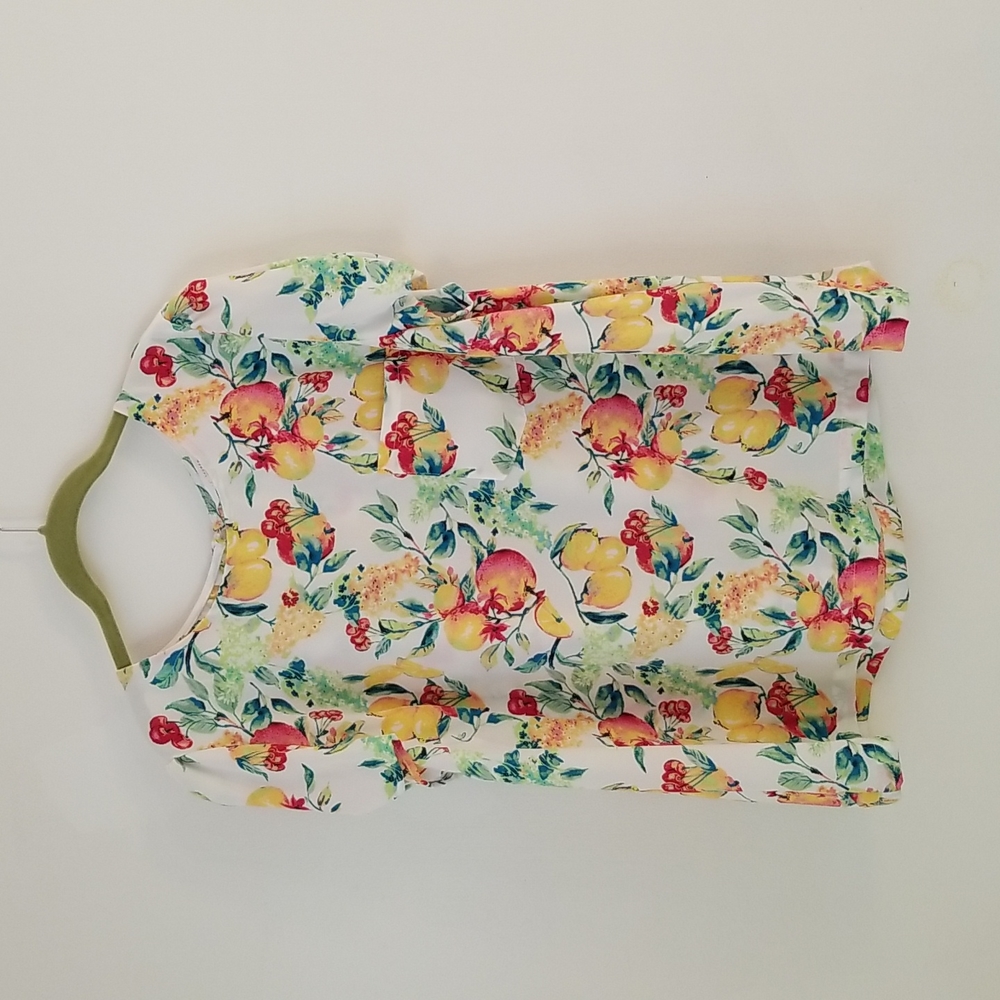 Lauren Conrad Fruit Print Short Sleeve Top in XXL